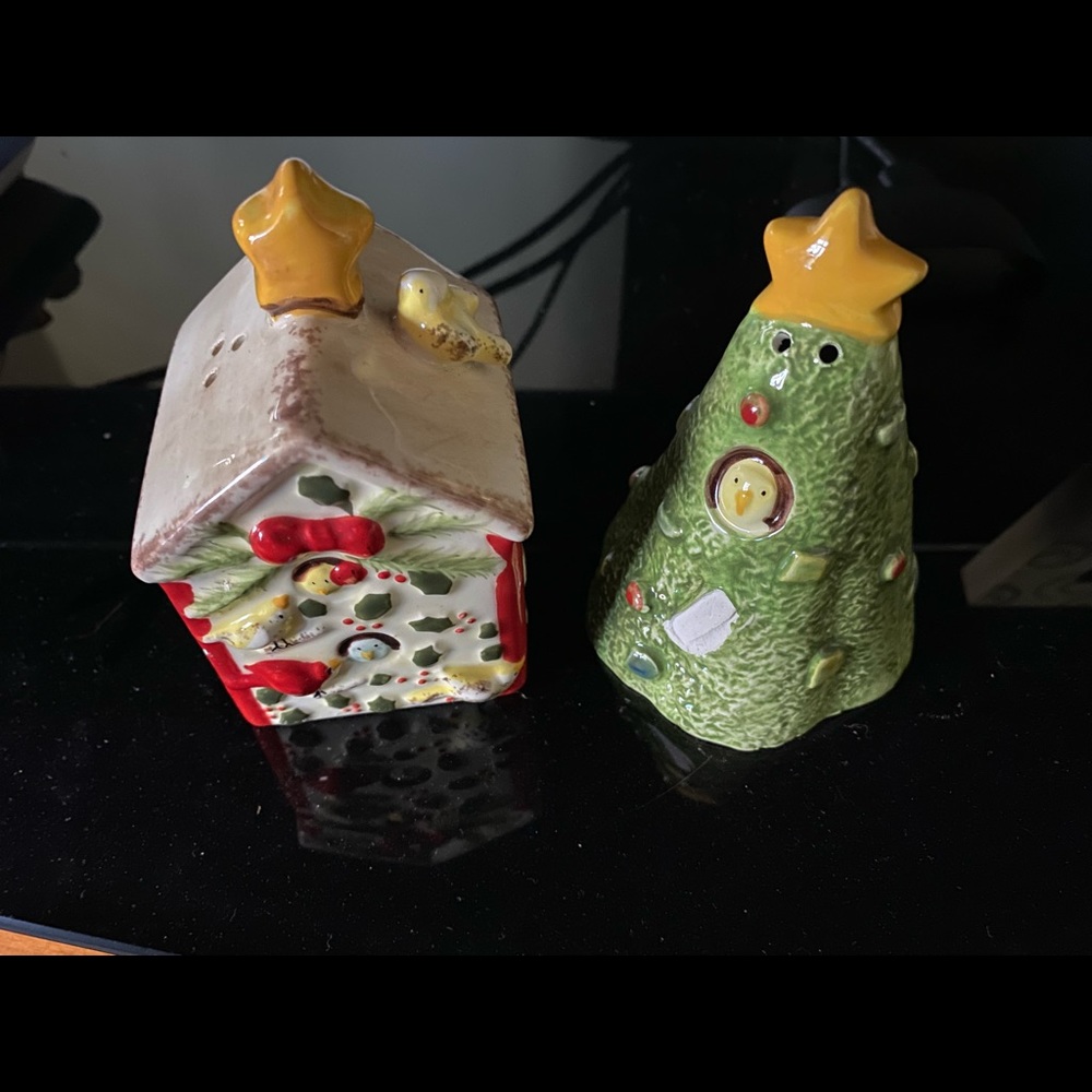 Salt and pepper shakers